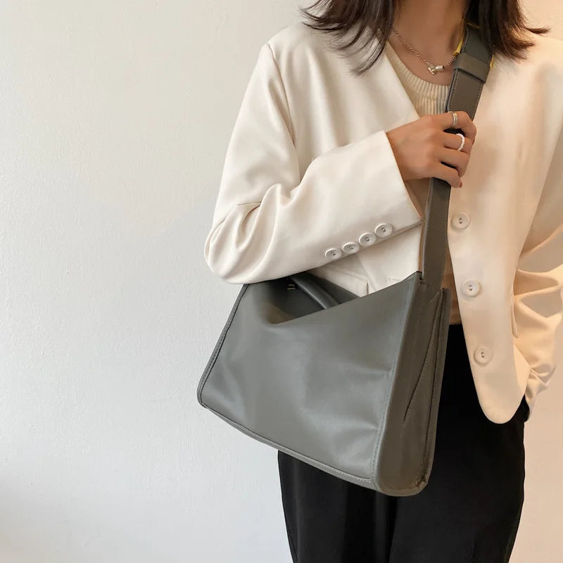 High Capacity Leather Shoulder Bag for Women