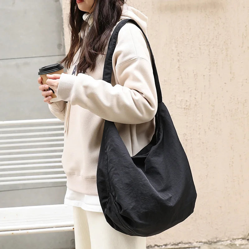 Japanese Retro One-Shoulder Women's Bag Large Capacity Messenger Bag