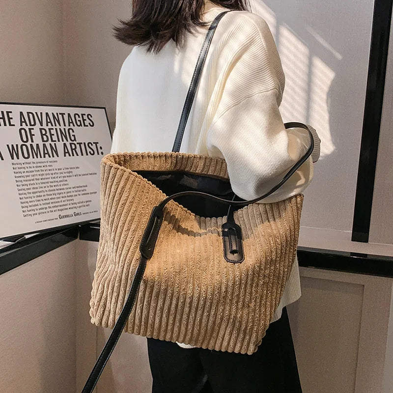 Large Capacity Plush Handbag Women's Tote Bag