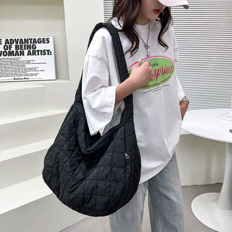 Quilted Women's Shoulder Bag Large Capacity Messenger Casual Tote Handbag