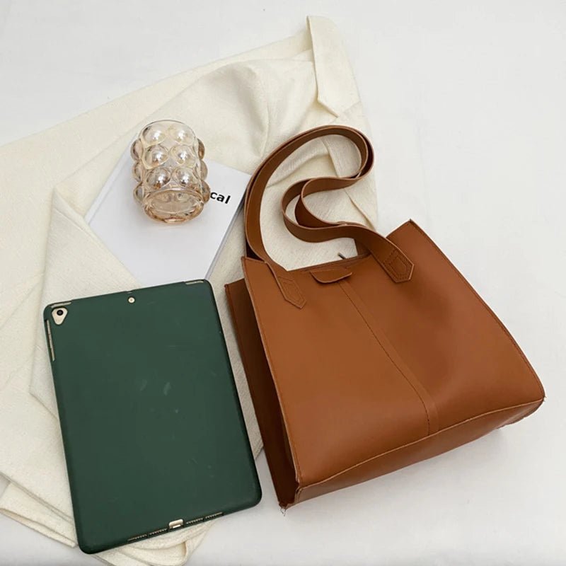 Large Capacity Women's Tote Bag PU Leather Vintage Shoulder Bag