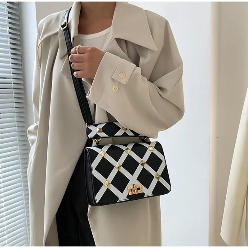 Square Shoulder Bags Classic And Plaid Messenger Bags