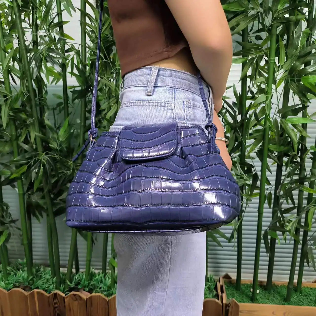 Crocodile Lady Hobo Handbag for Autumn and Winter