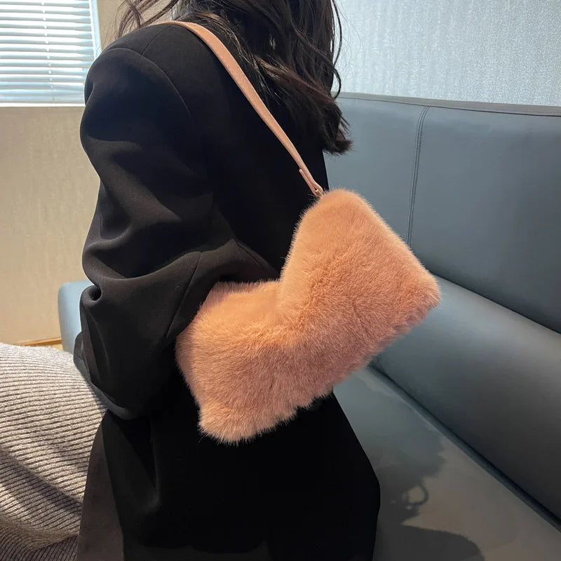 Women's Plush Shoulder Bag Winter Armpit Bag for Travel