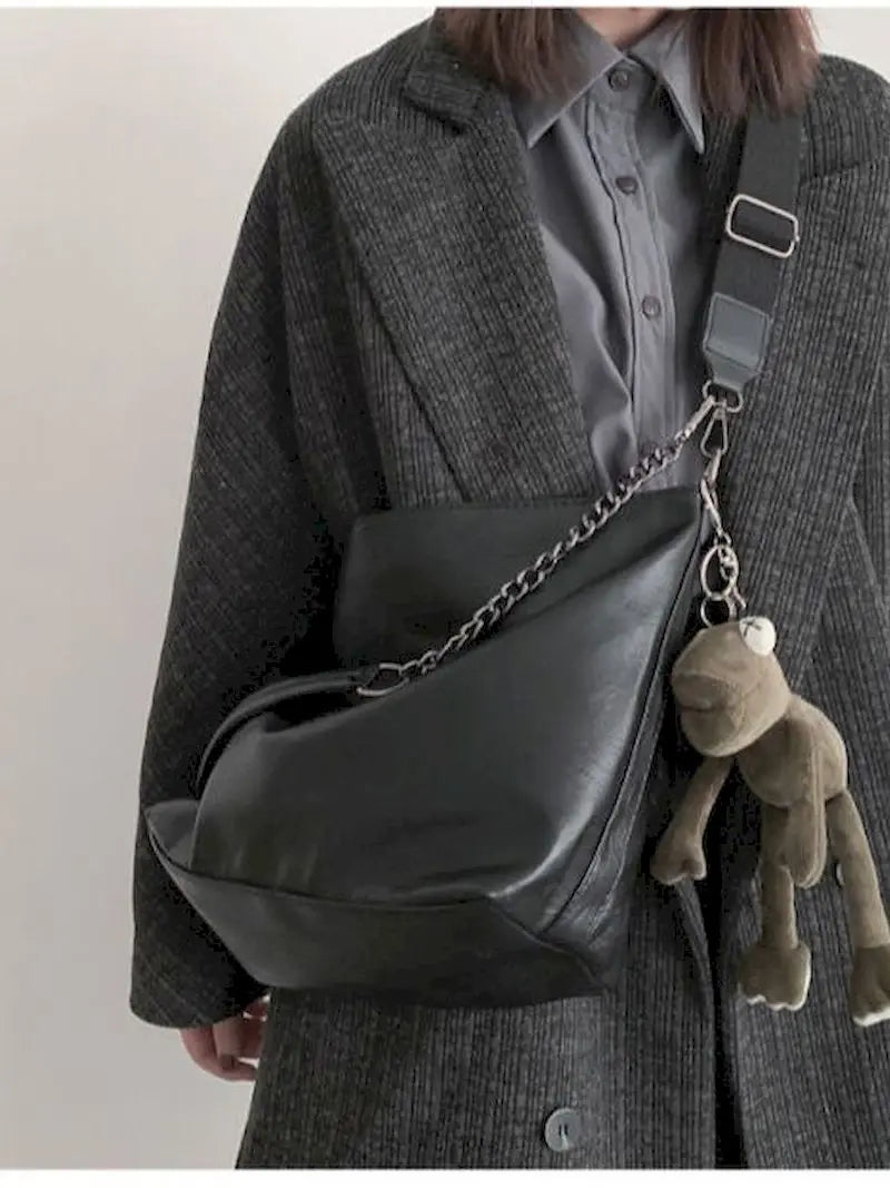 Vintage Shoulder Bag Thick Chain Messenger Bags Soft Flap