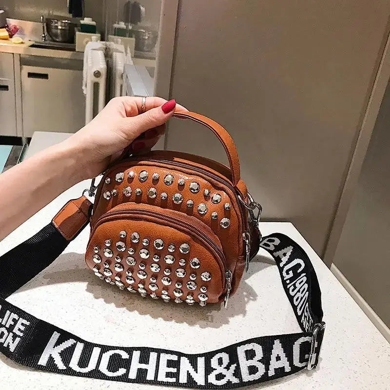 Rivet Cloud Peas Shoulder Crossbody Bag Ladies Small Mobile Phone Bag