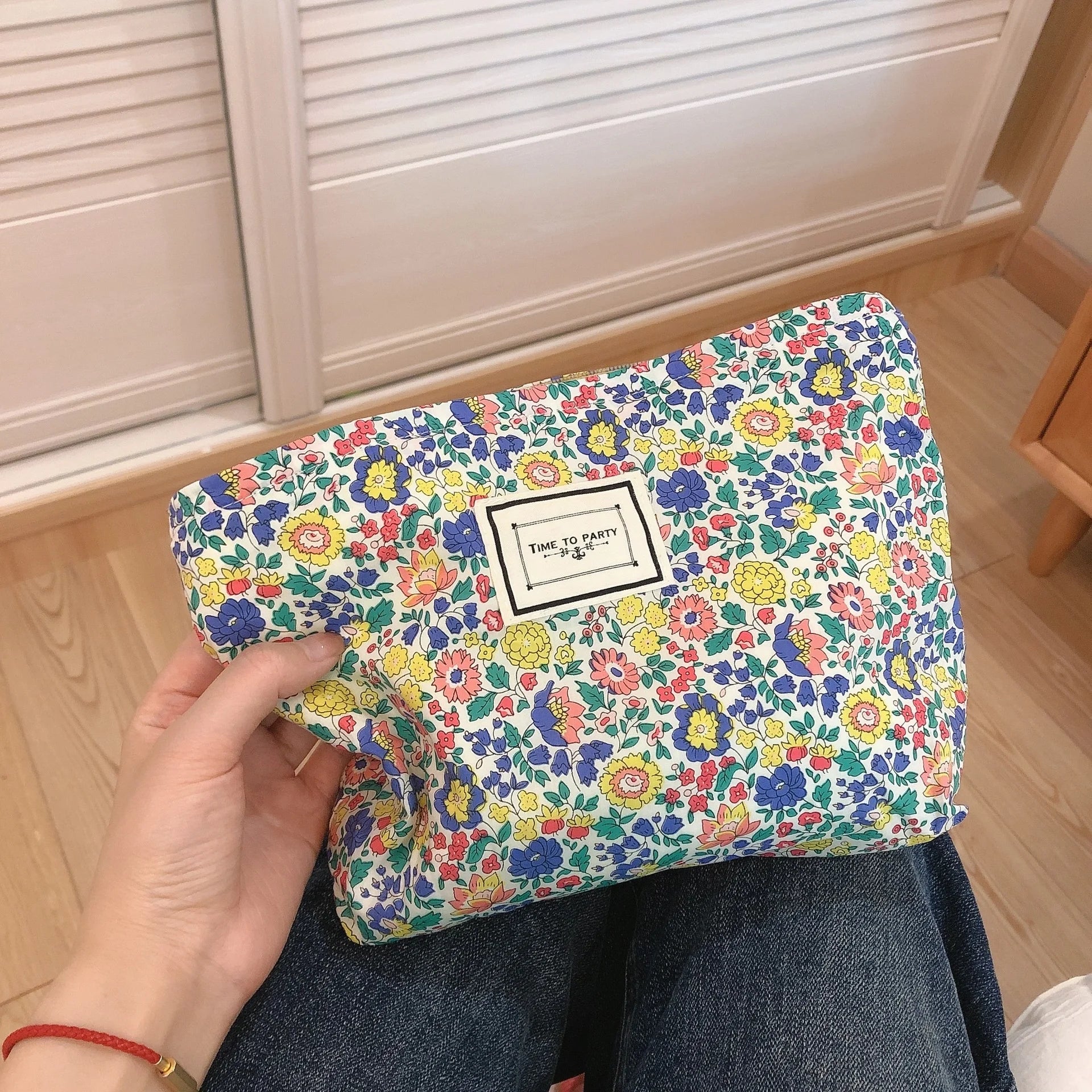 Sweet and Fresh Oil Painting Cotton Storage Bag