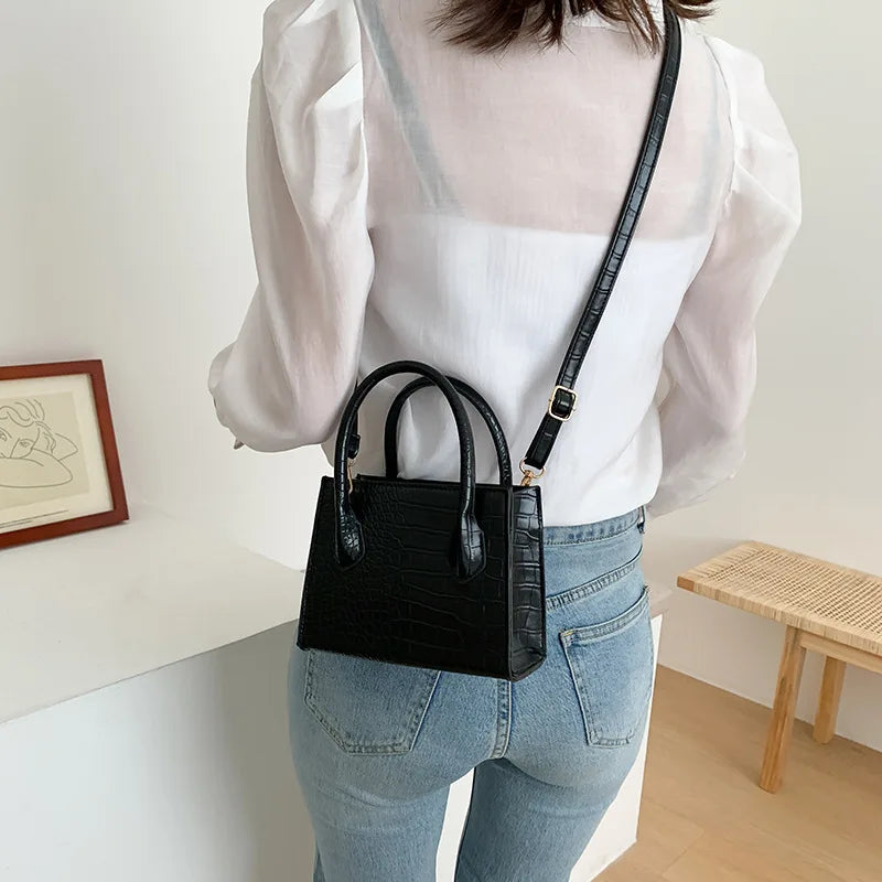 Crocodile Pattern Small Shoulder Bag for Women, Fresh and Stylish Design