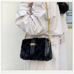 Lingge Small Fragrant Plush Shoulder Bag Women