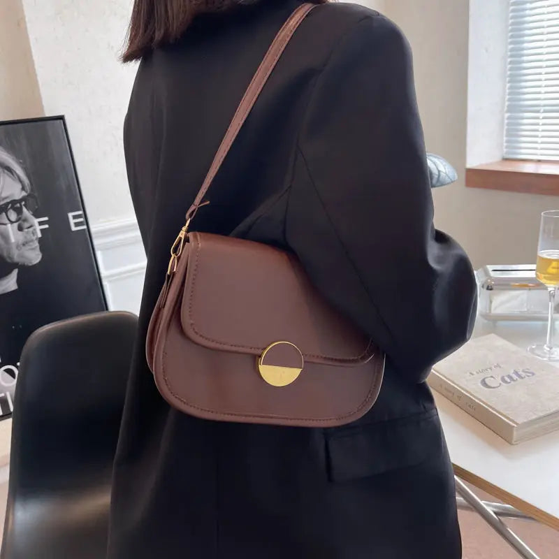 Solid Color Chain One Shoulder Crossbody Bag