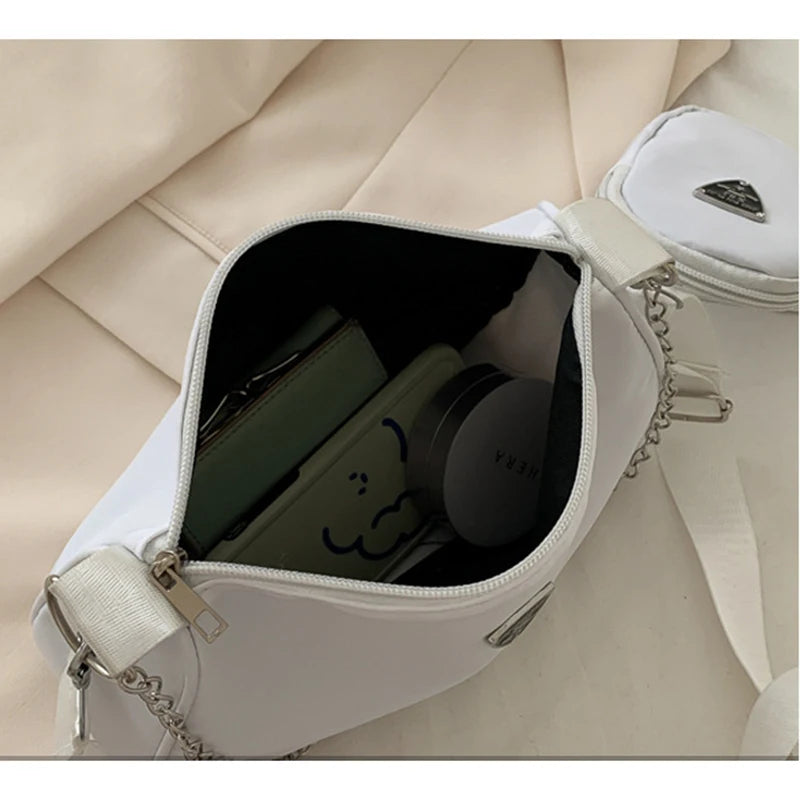 Retro Women Crossbody Bag Crescent Chain Underarm Bag