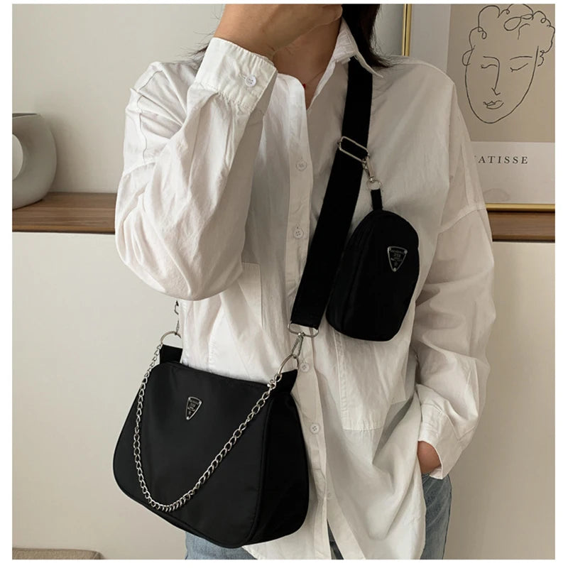 Retro Women Crossbody Bag Crescent Chain Underarm Bag