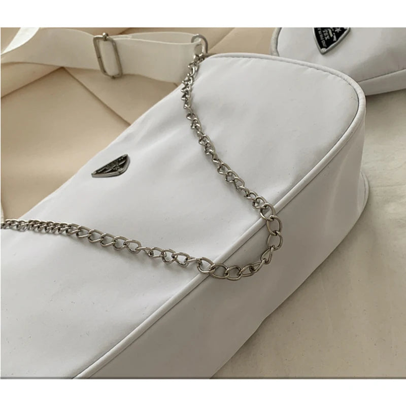 Retro Women Crossbody Bag Crescent Chain Underarm Bag