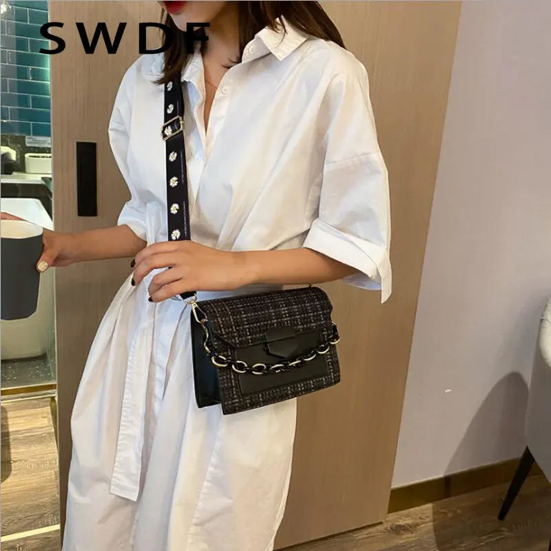Chain Messenger Crossbody Bags Wide Strap Shoulder Bags