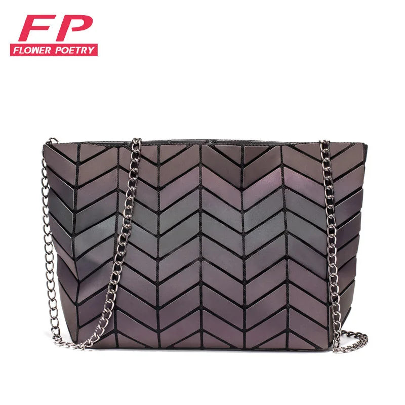 Women Chain Shoulder Bag Luminous Handbag Small Plain Folding Crossbody Bags Clu