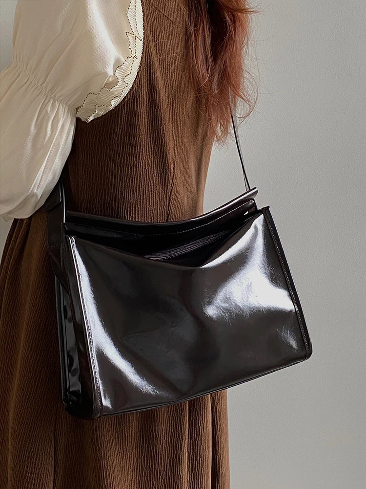 Oil Wax Leather Women's Shoulder Bag Large Capacity Messenger Bags
