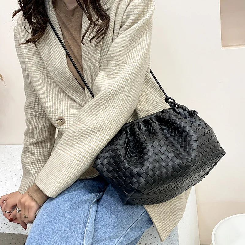 Qiaoduo Women Dumplings Handbag Retro Cloud Female Crossbody Shoulder Bag