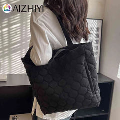 Quilted Ladies Shopper Bag Large Capacity Winter Commute Bag Cotton-Padded
