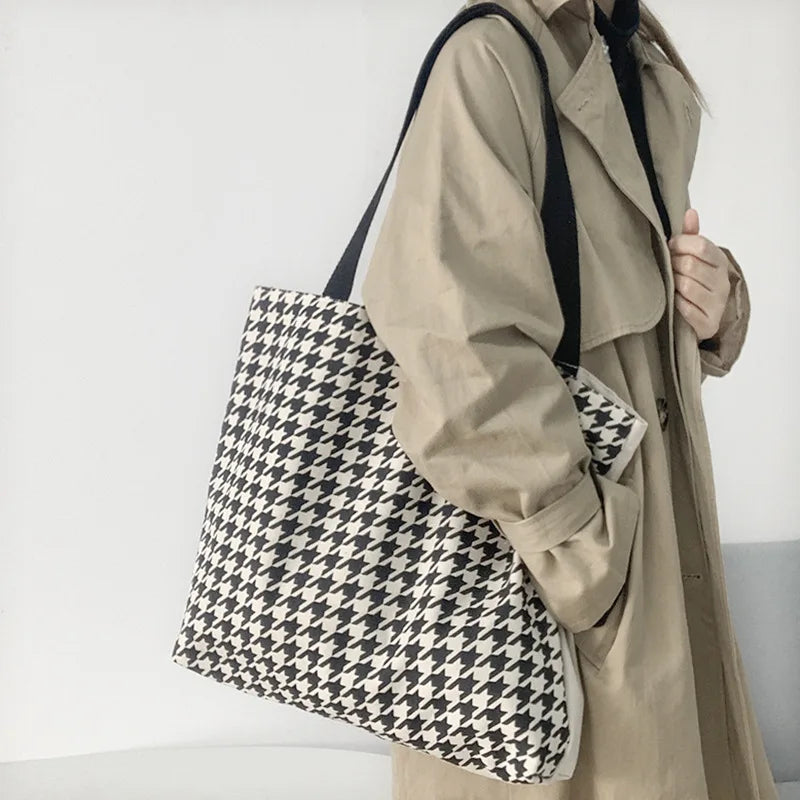 Retro Canvas Shoulder Bag for Women Large Capacity Handbag