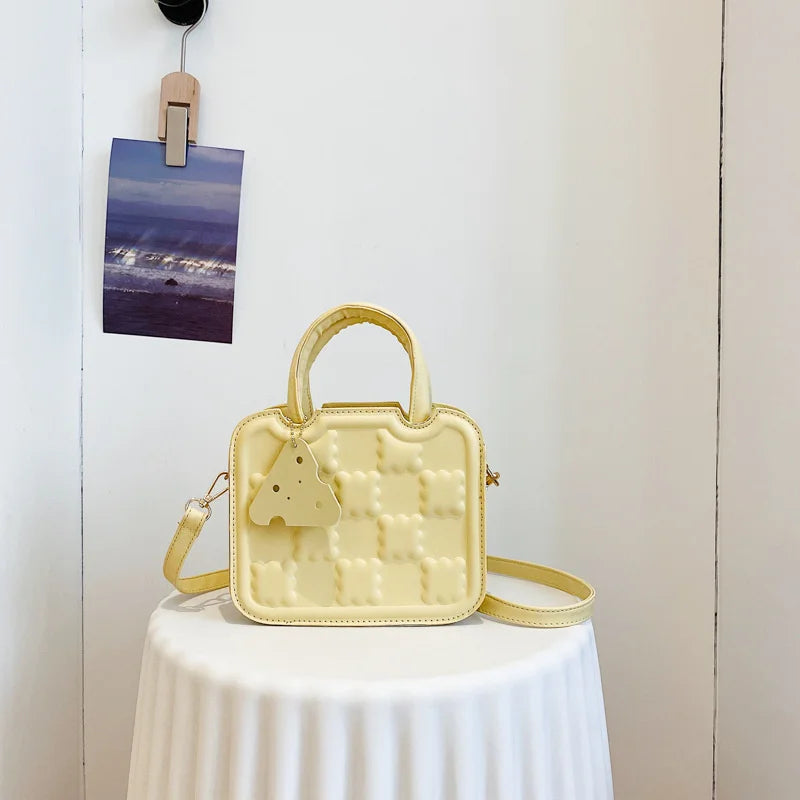 REAVEASY Vintage Shoulder Bag Small Square Crossbody Bag
