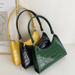 Retro Casual Shoulder Bag Women Totes Solid Chain Handle