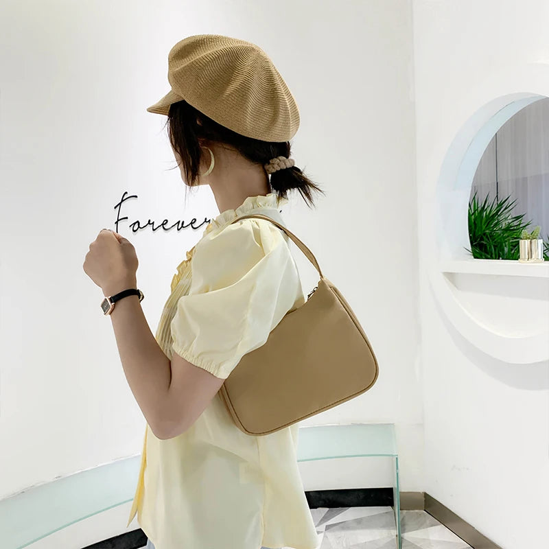 Retro Nylon Shoulder Bag Women Small Handbag Bella 180