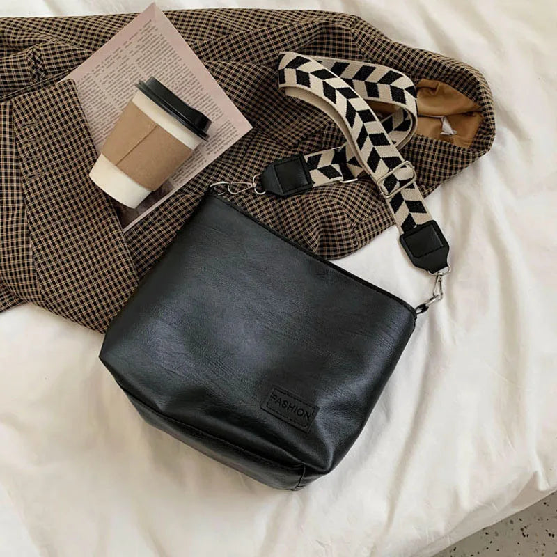 Vintage Shoulder Bag for Women PU Leather French Style Handbag Lady Purse