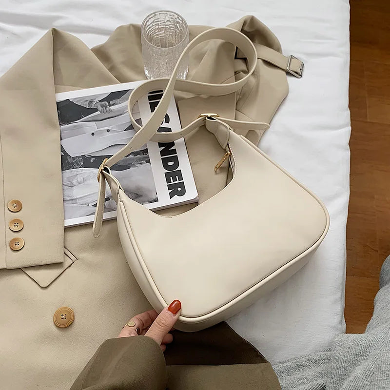 Casual Crossbody Shoulder Bag for Women in Pu Leather