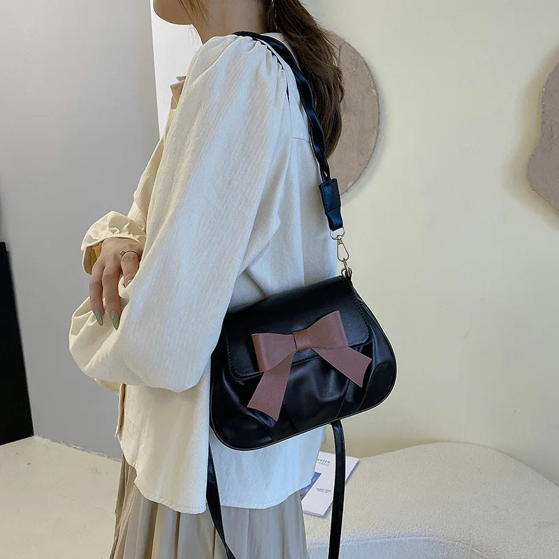 Retro Pleated Shoulder Bag with Bow for Women