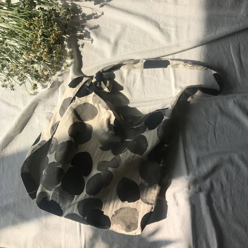 Vintage Dot-print Shoulder Bag Large Capacity Zipper Tote