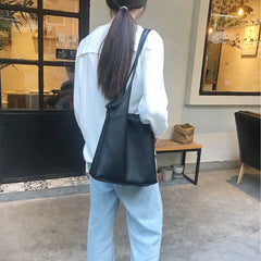 Solid Large Capacity Shoulder Bag for Women