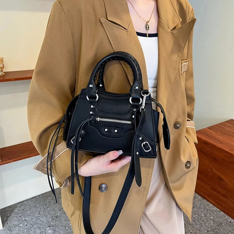 Studded Messenger Bag Crossbody Retro Armpit Bag