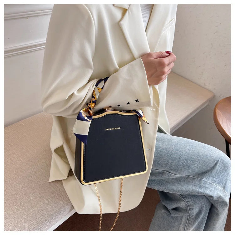 Retro Chain Small Square Silk Scarf Shoulder Bag
