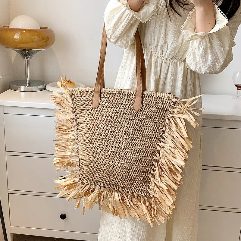 Bohemian Straw Shoulder Bag Tassel Handbag Large Capacity Beach Travel Purse