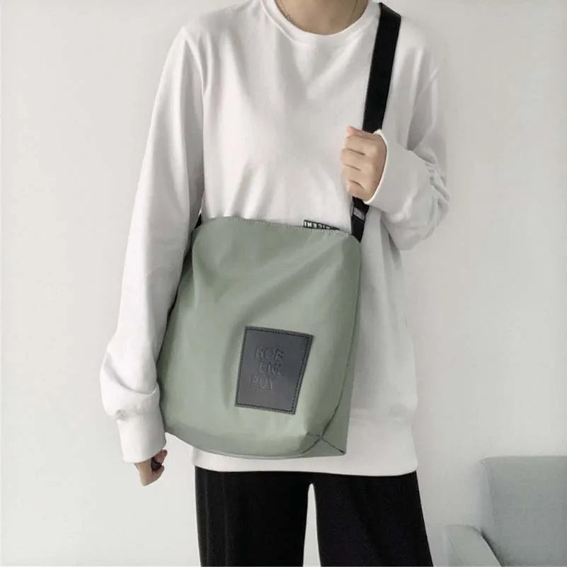 Young Girl Messenger Bag Waterproof Nylon Shoulder Bag For Women
