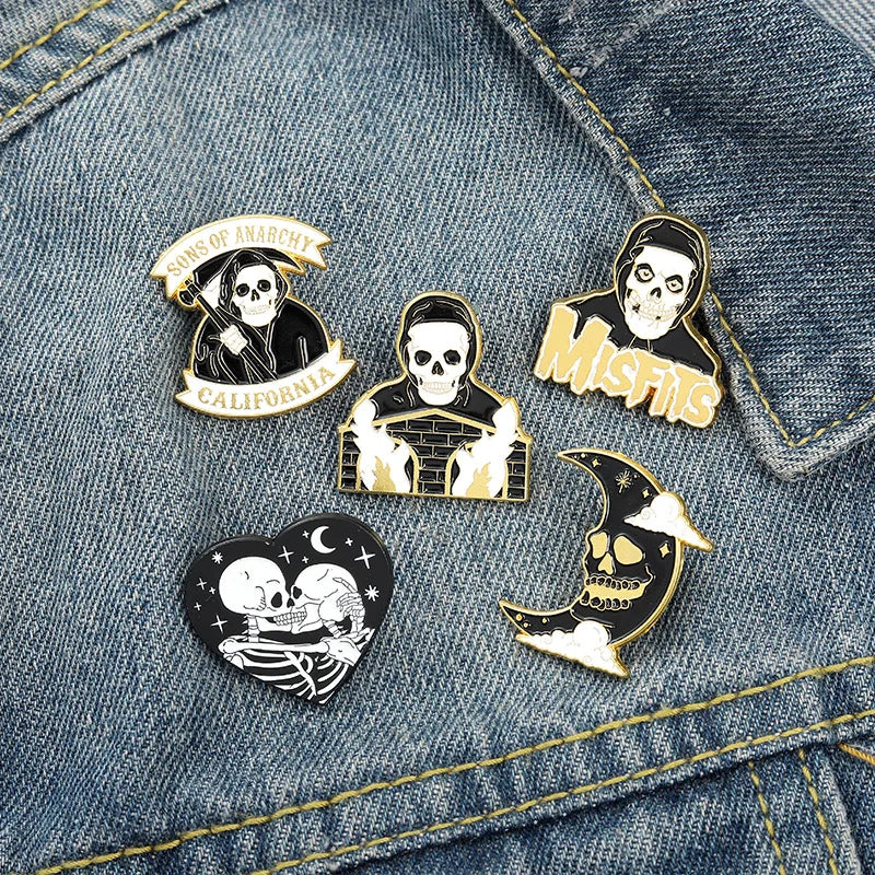 Skull Rose Heart Pin Punk Style Halloween Cat Head Compass Wizard Hat