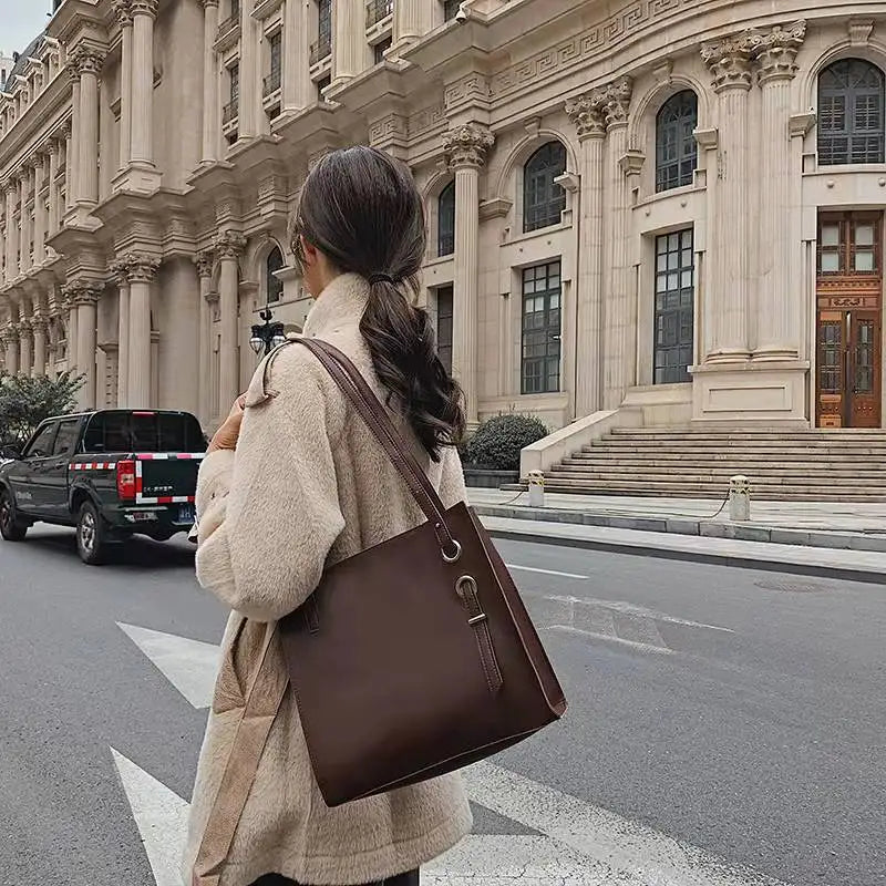 Textured Women's Retro Shoulder Bag