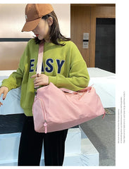 Large Capacity Travel Bag with Wet/Dry Separation for Fitness and Swimming