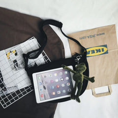 Hobos Women's Canvas Shoulder Bag