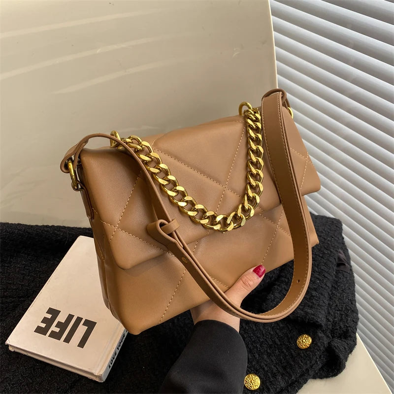 Vintage Chains Envelope Shoulder Bag Women Crossbody Bag