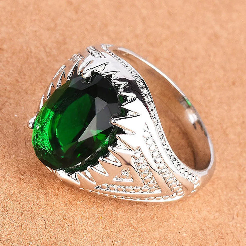 Vintage Green Crystal Emerald Gemstones Rings for Men Silver Jewelry Bague Mascu