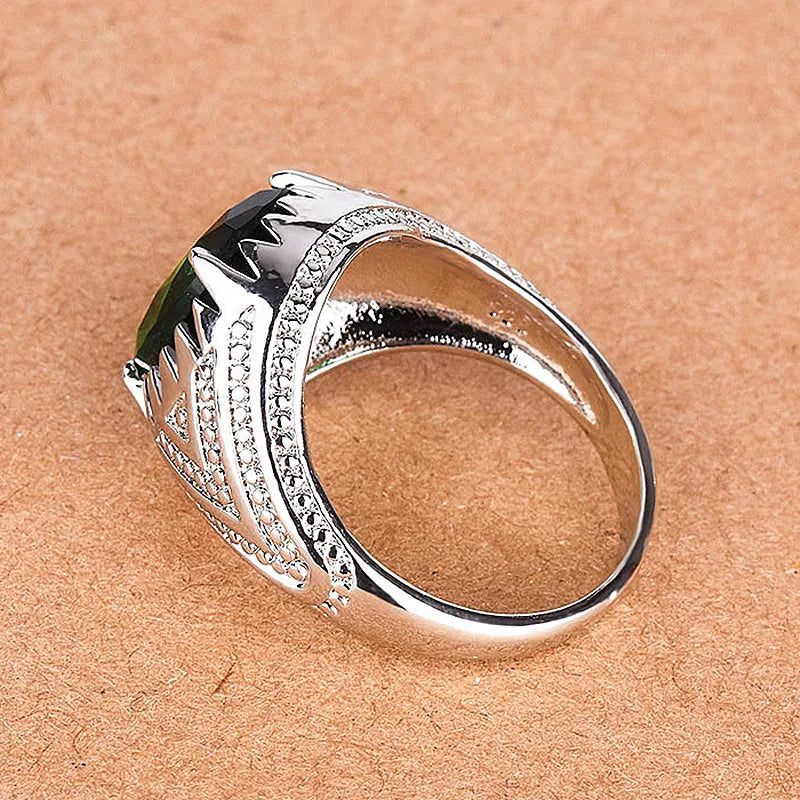 Vintage Green Crystal Emerald Gemstones Rings for Men Silver Jewelry Bague Mascu