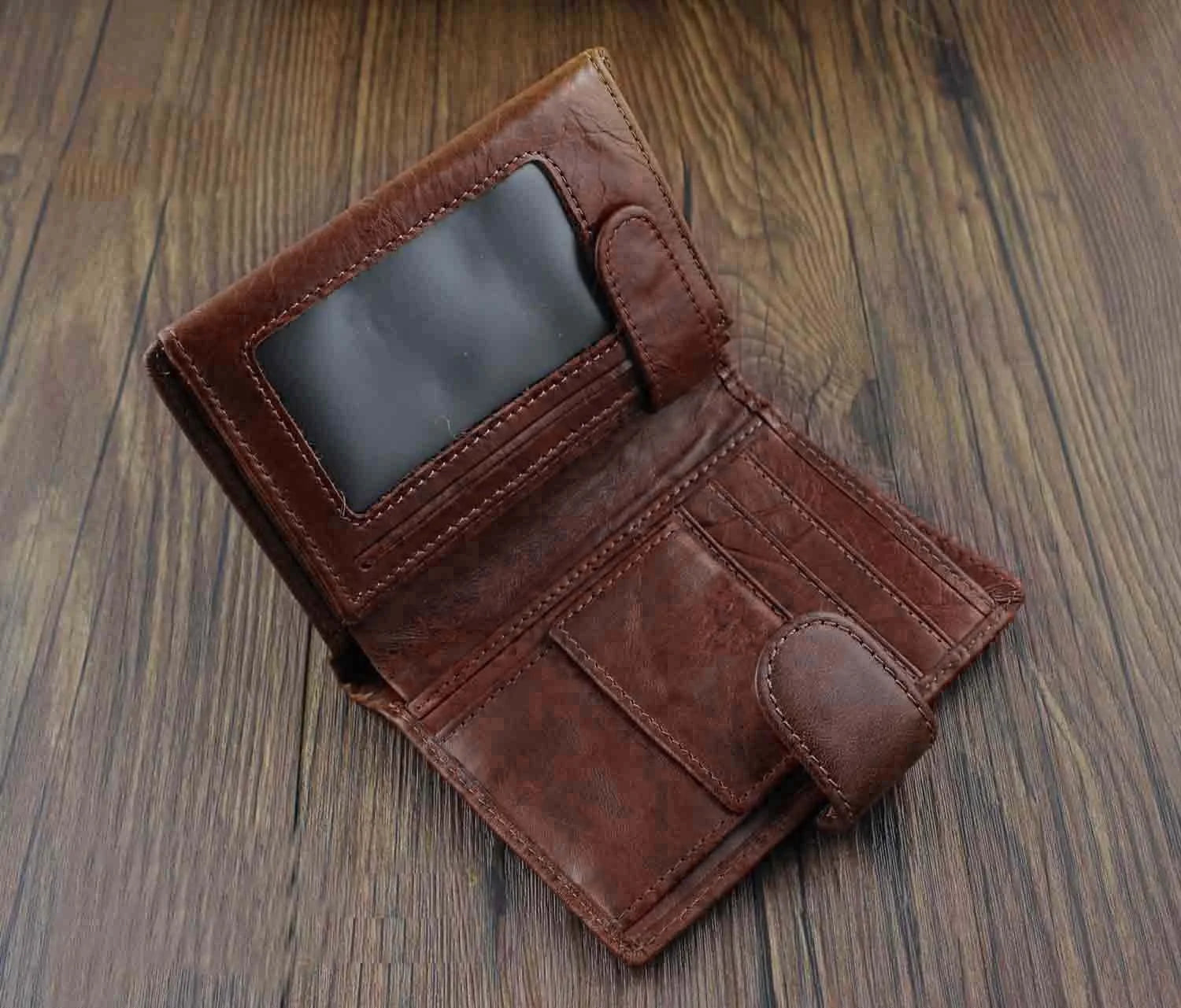 Men's Leather Trifold Wallet with Key Chain