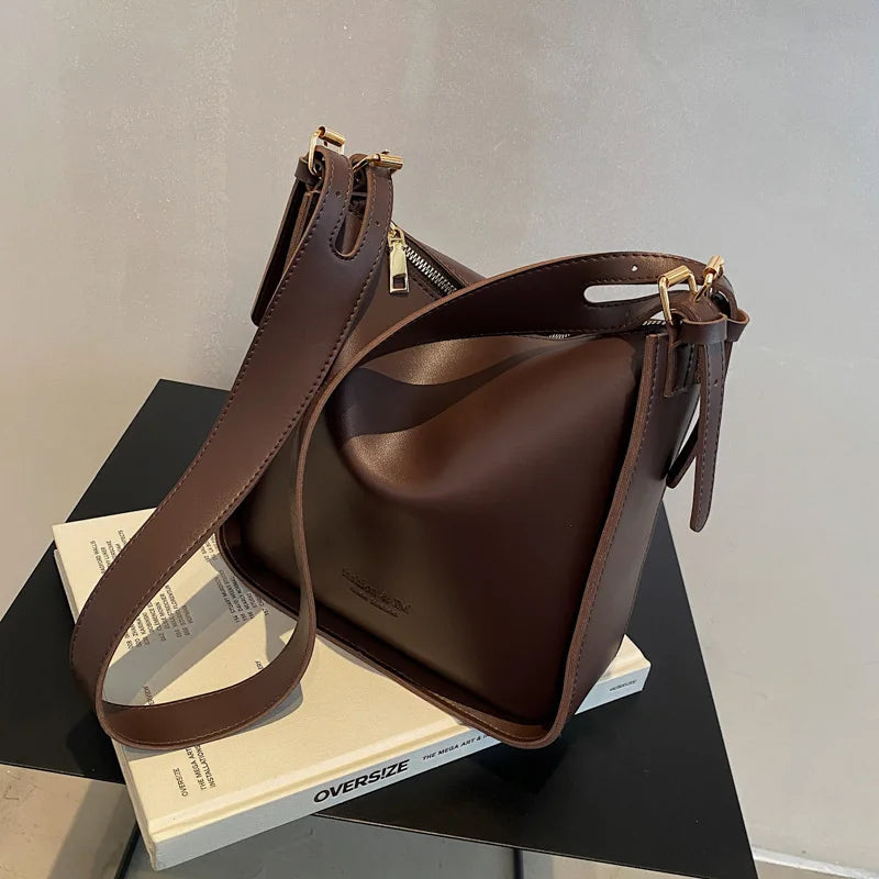 Vintage Leather Crossbody Shoulder Bag - Soft Solid Purse for Wedding