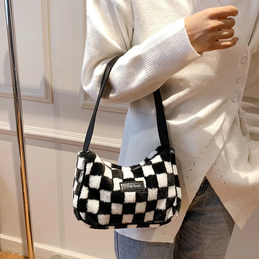Vintage Plush Lattice Printing Shoulder Bag