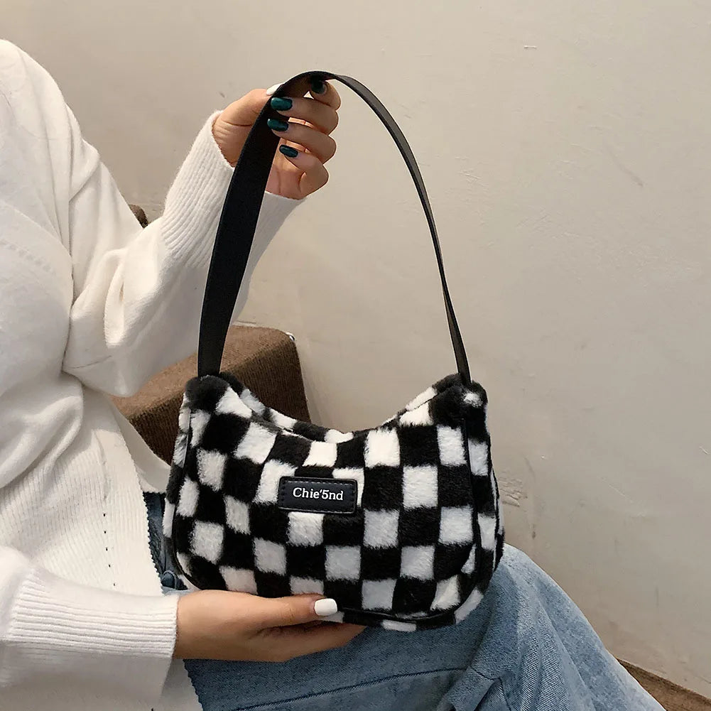 Vintage Plush Lattice Printing Shoulder Bag