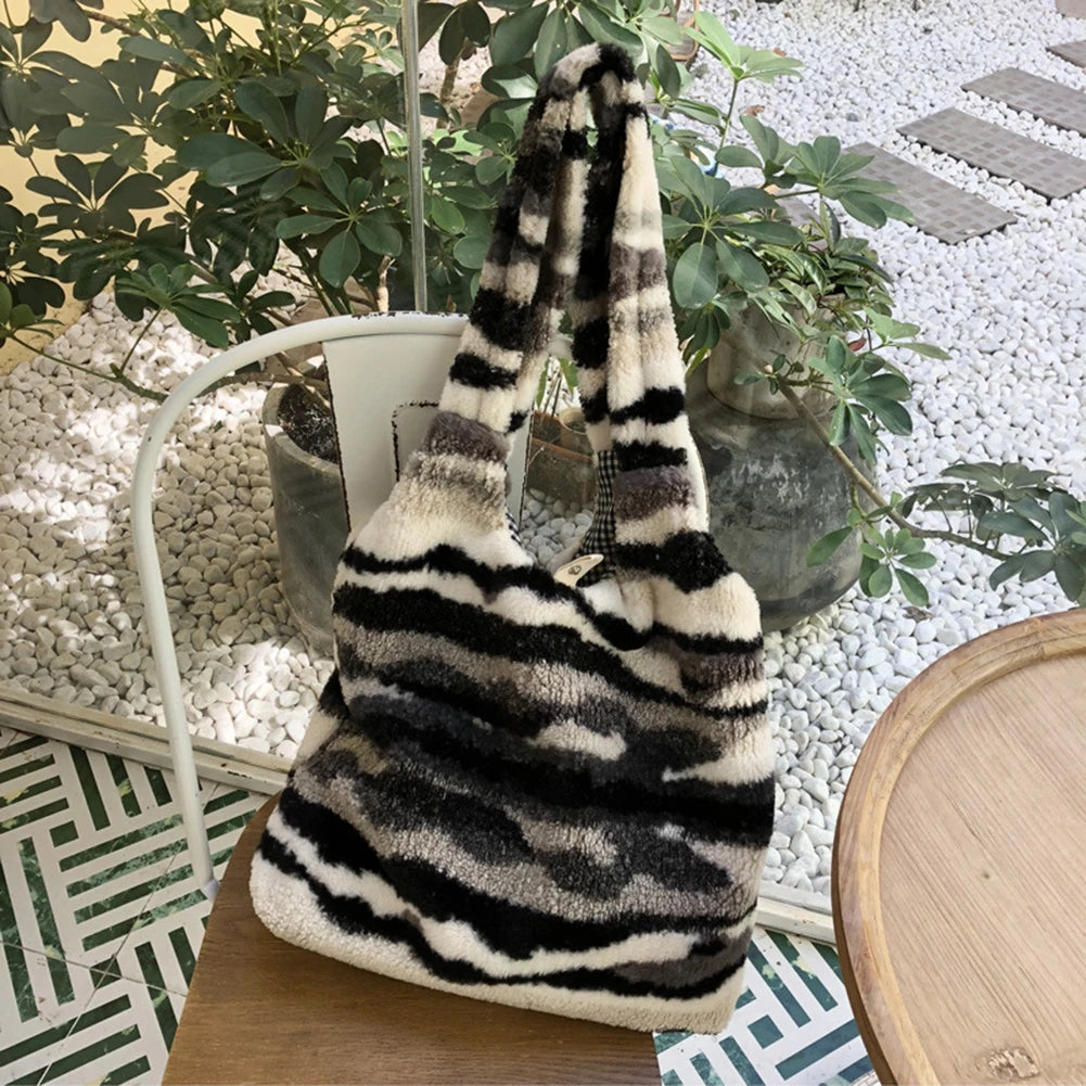 Vintage Women Tote Bag Large Capacity Shoulder Handbag for Autumn Winter