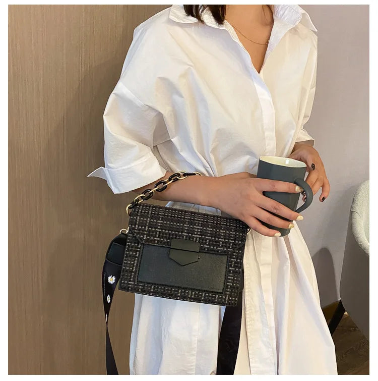 Women's Wide Strap Chain Crossbody Bag