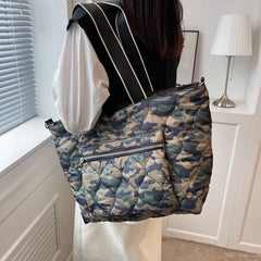 Fashionable Winter Tote Bag with Large Pockets Zipper