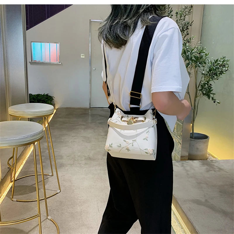 Flowers Embroidery Bucket Lace Crossbody Bag